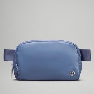Lululemon belt bag oasis blue